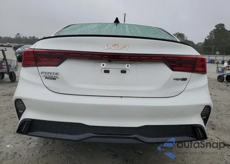 2023 Kia Forte Gt Line z USA, uszkodzony, nr VIN 3KPF54AD2PE640961